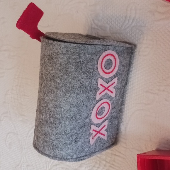 New Valentine's Day gift items - Picture 4 of 4